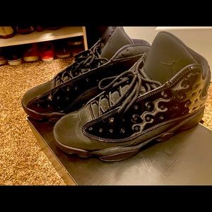 Air Jordan retro 13 cap and gown size 12